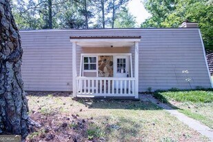 205 Rustwood Dr in Athens, GA - Building Photo