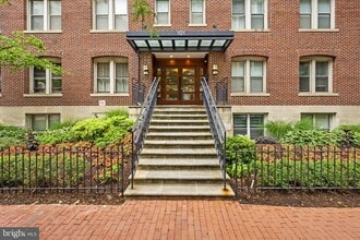 1121 24th St NW in Washington, DC - Building Photo - Building Photo