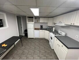 10 Wallace St, Unit 2R-B in Somerville, MA - Building Photo