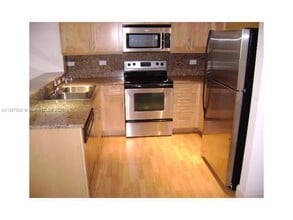 111 E Flagler St in Miami, FL - Foto de edificio - Building Photo