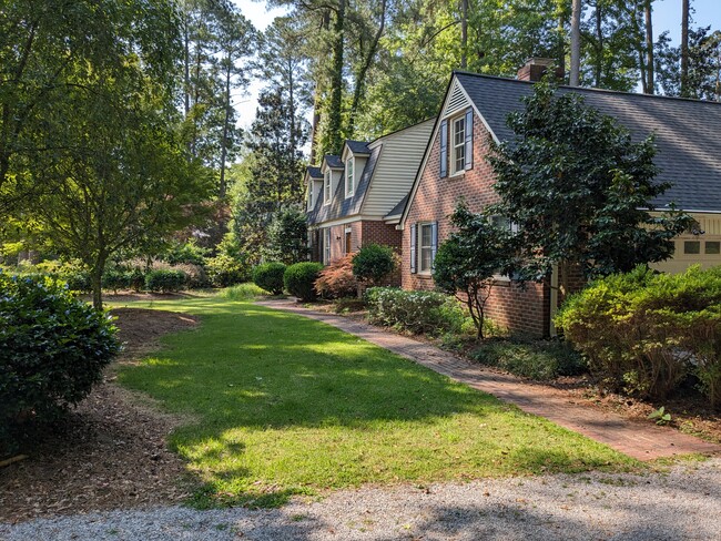206 Chowan Rd in Greenville, NC - Building Photo - Building Photo