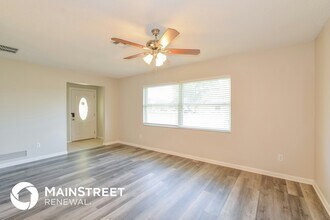 7431 Portside Ct in Winter Park, FL - Foto de edificio - Building Photo