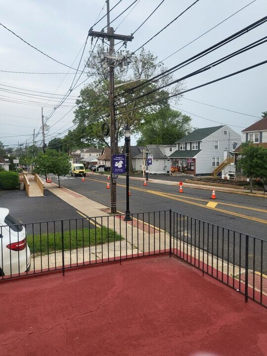 30 W Kings Hwy in Mt Ephraim, NJ - Foto de edificio