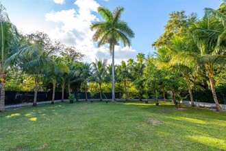 800 NW 9th Ave in Miami, FL - Building Photo - Building Photo