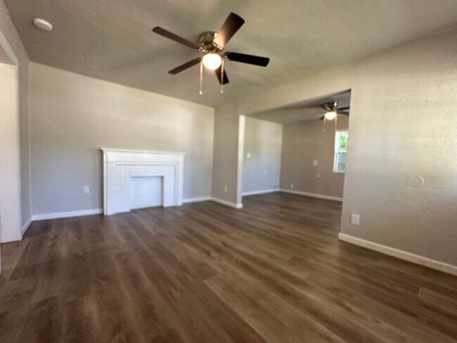 3208 NW 30th St in Oklahoma City, OK - Building Photo - Building Photo