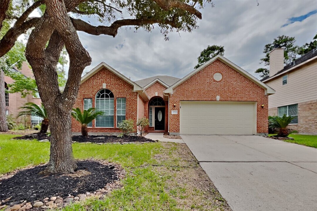 12722 Crater Lake Ct in Humble, TX - Building Photo