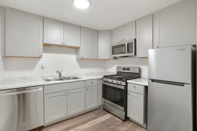 property at 3001 Umatilla St