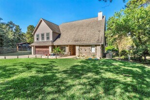 13392 Southshore Dr in Conroe, TX - Building Photo