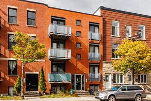 5675 Hadley Rue in Montréal, QC - Building Photo