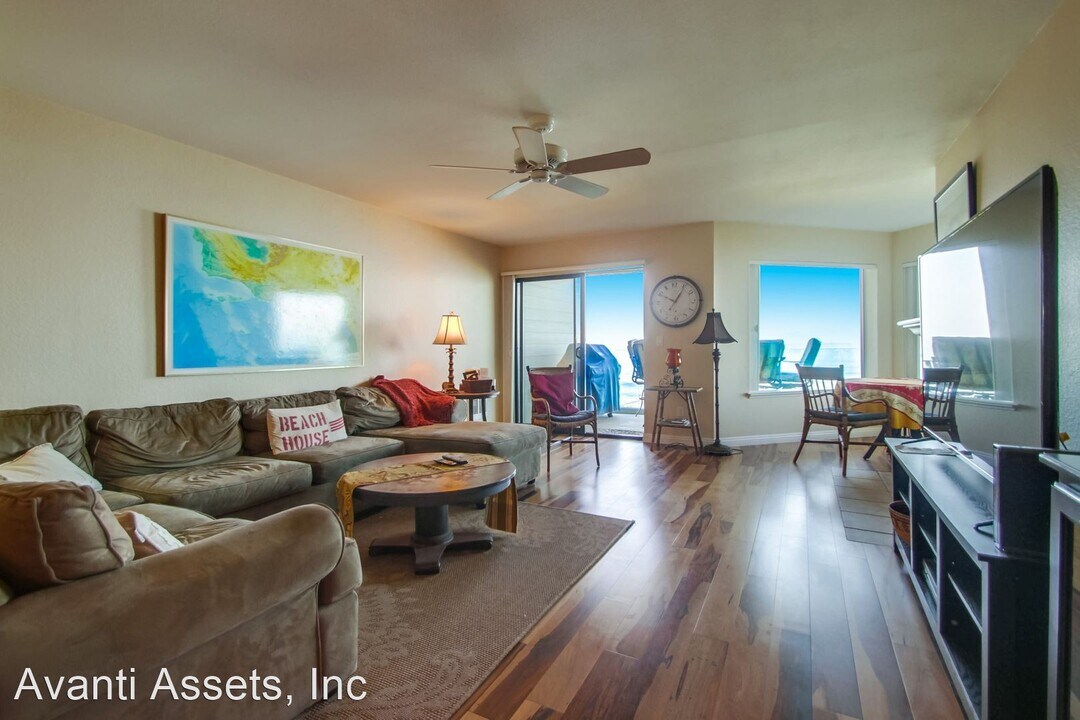 239 S Helix Ave-Unit -#9 in Solana Beach, CA - Foto de edificio