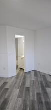 10237 NW 9th St Cir in Miami, FL - Building Photo - Building Photo
