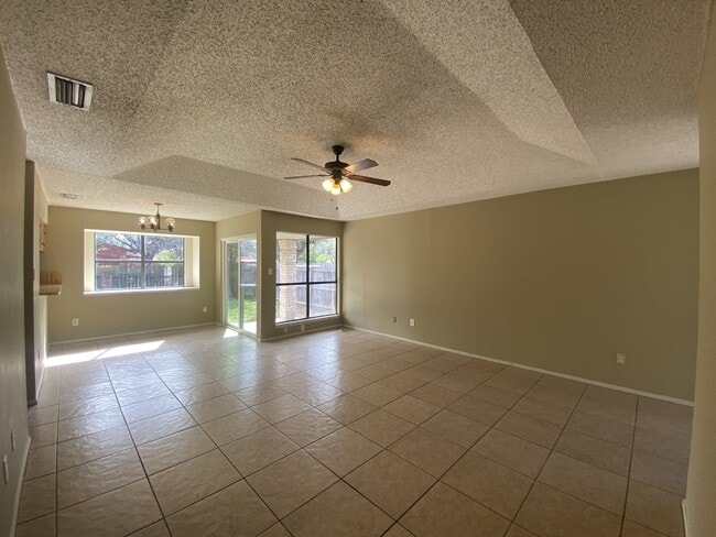 2029 Mynah Ave in McAllen, TX - Building Photo - Building Photo