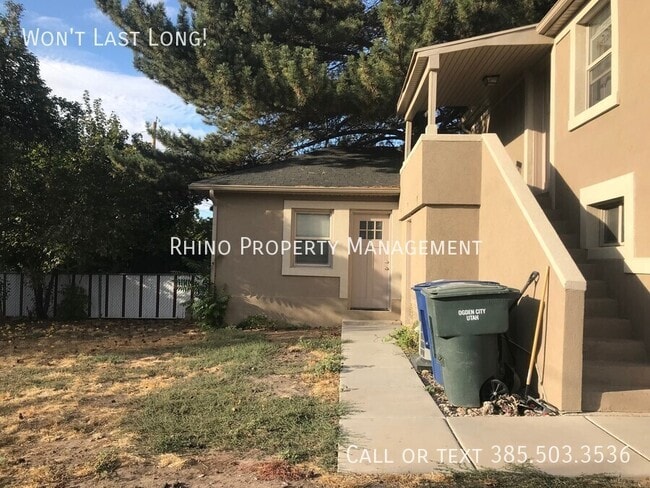 property at 2885 Van Buren Ave