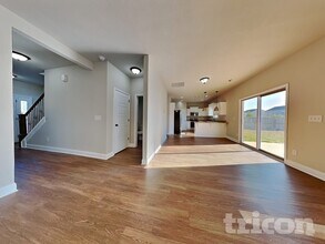 667 Dandelion Row in Aiken, SC - Foto de edificio - Building Photo