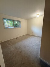 2225 NW Estaview Cir in Corvallis, OR - Building Photo - Building Photo