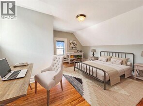 112 West Avenue N in Hamilton, ON - Building Photo - Building Photo