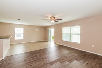 11133 Running Pine Dr in Riverview, FL - Building Photo - Building Photo