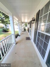 20960 Capilano Ct in Ashburn, VA - Building Photo - Building Photo