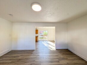 1340 E Navajo Dr in Pleasant Grove, UT - Building Photo - Building Photo