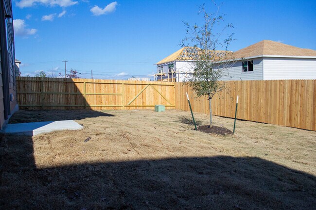8510 Tesoro Hills in San Antonio, TX - Building Photo - Building Photo