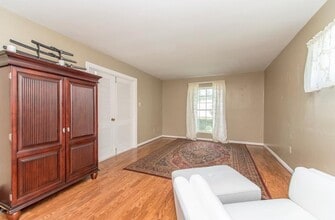 5900 Durbridge Dr in New Orleans, LA - Building Photo - Building Photo