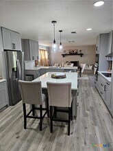 402 W Tanglewood Dr in New Braunfels, TX - Building Photo - Building Photo