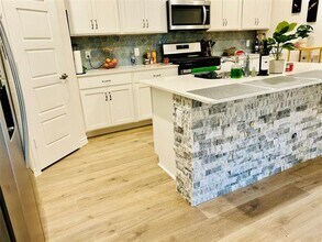 8404 Radiant St in Garland, TX - Building Photo - Building Photo