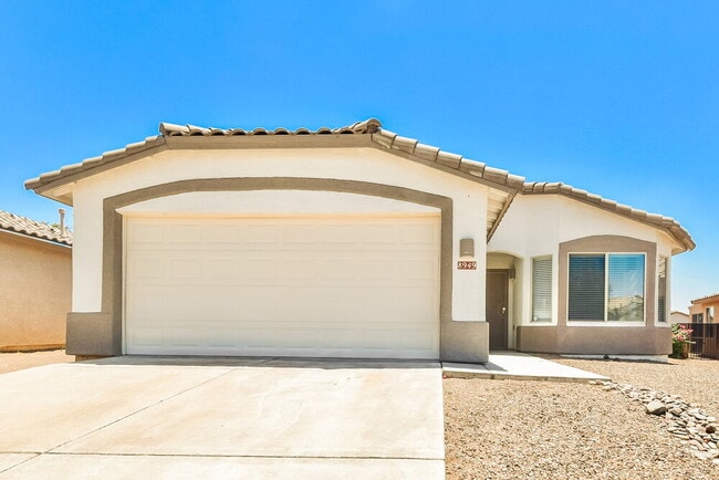 property at 8949 N Velvet Mesquite Pl