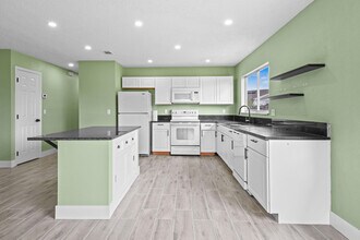 2079 SE Triumph Rd in Port St. Lucie, FL - Building Photo - Building Photo