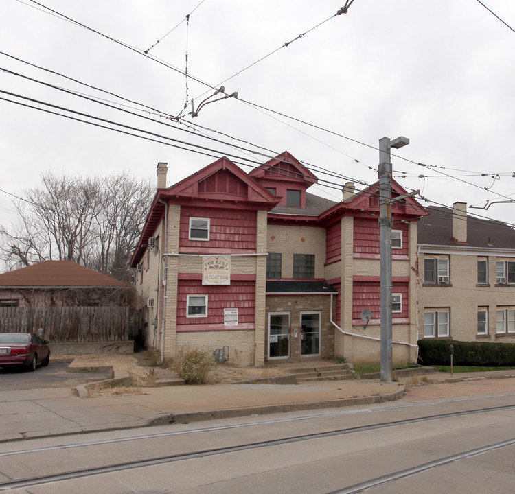 1502 Broadway Ave in Pittsburgh, PA - Building Photo