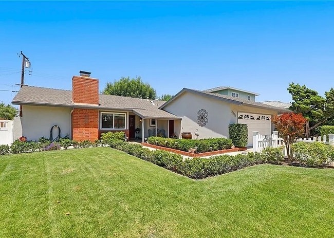 2205 E Quincy Ave in Orange, CA - Building Photo - Building Photo