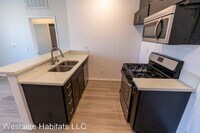 14900 Moorpark - fully renovated unit in S... photo'