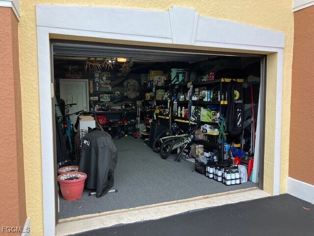 13160 Bella Casa Cir in Ft. Myers, FL - Building Photo - Building Photo