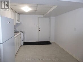 70 Mill St in Halton Hills, ON - Building Photo - Building Photo