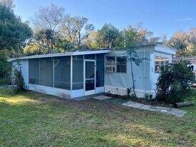 1910 Enterprise Ave in New Smyrna Beach, FL - Building Photo