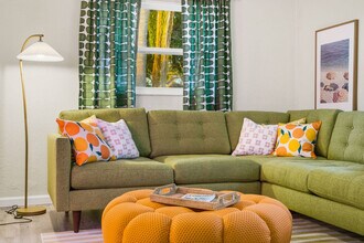 3116 Karen Ave in Largo, FL - Foto de edificio - Building Photo