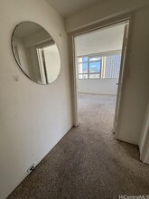 2500 Kalakaua Ave, Unit 2-708 in Honolulu, HI - Foto de edificio - Building Photo