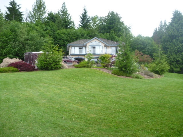 property at 7383 Ridgeview St