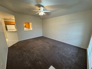 3205 Dannen Ct, Unit Unit B in Killeen, TX - Foto de edificio - Building Photo