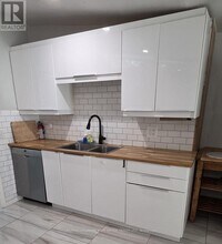 200 Spring Rd in Georgina, ON - Building Photo - Building Photo