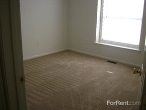 Regency Park (NO PETS ALLOWED) in Middletown, NJ - Foto de edificio - Building Photo