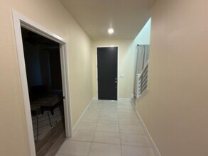 2897 E Tamarind Dr in Fresno, CA - Building Photo - Building Photo