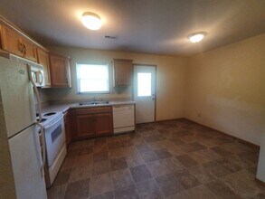 24990 Scenic Dr-Unit -24990 Scenic Dr. C in Waynesville, MO - Building Photo - Building Photo