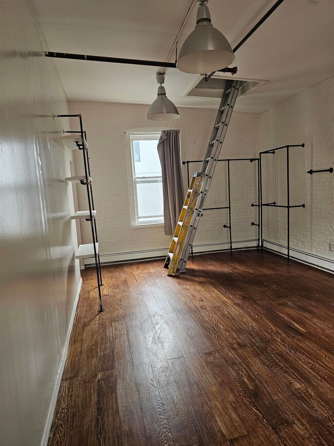 196 Morgan St in Jersey City, NJ - Building Photo - Building Photo
