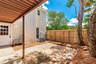 9821 Siegen Ln in Baton Rouge, LA - Building Photo - Building Photo