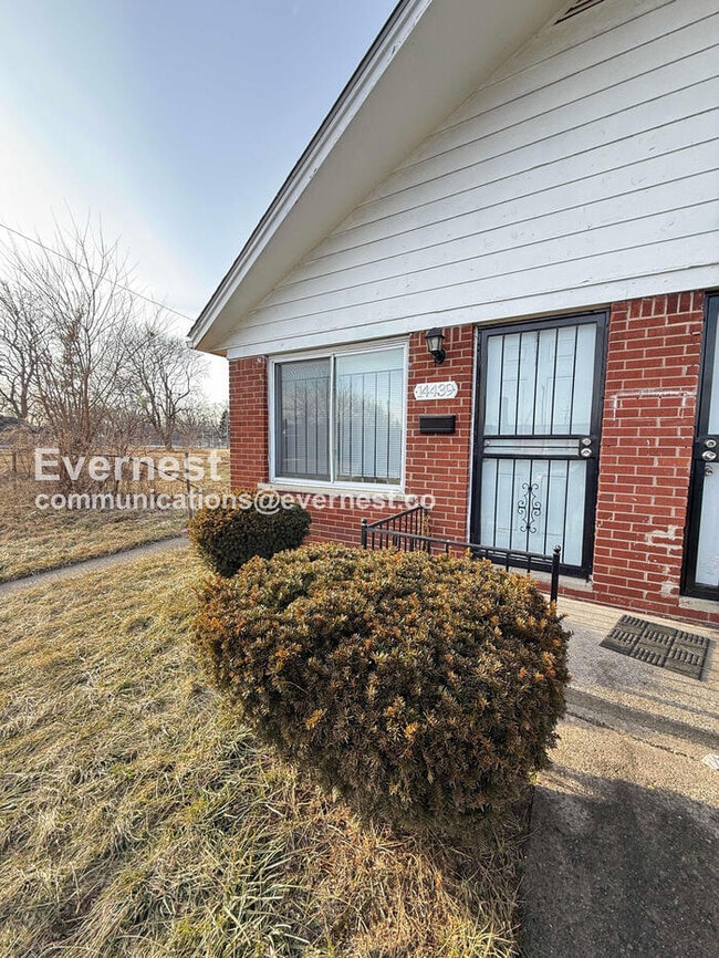 14439 Kent St in Detroit, MI - Building Photo - Building Photo