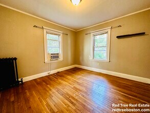 12 Saint Peter St, Unit 1 in Boston, MA - Building Photo - Building Photo