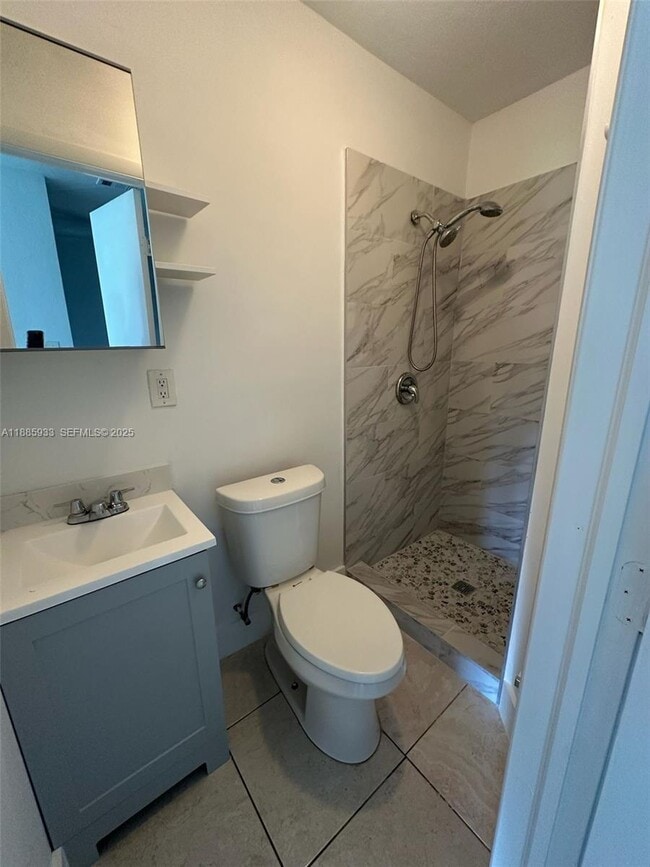 11431 SW 187th St in Miami, FL - Building Photo - Building Photo