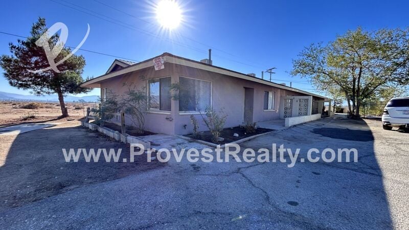 21225 Wigwam Rd in Apple Valley, CA - Building Photo