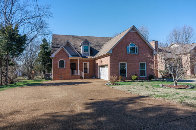 property at 196 London Ln